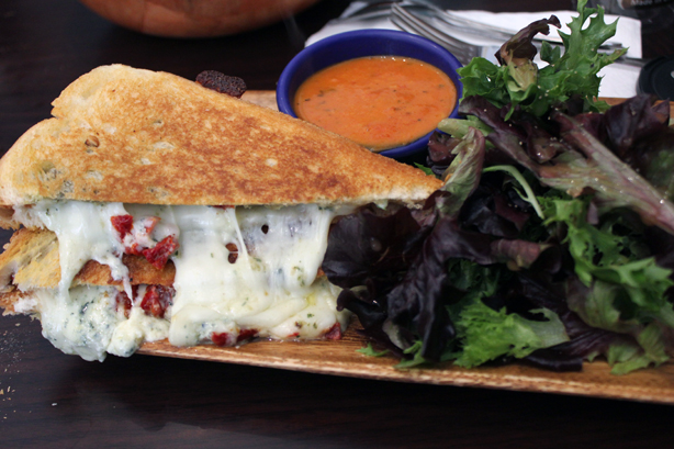 HeywoodGrilledCheeseEchoPark