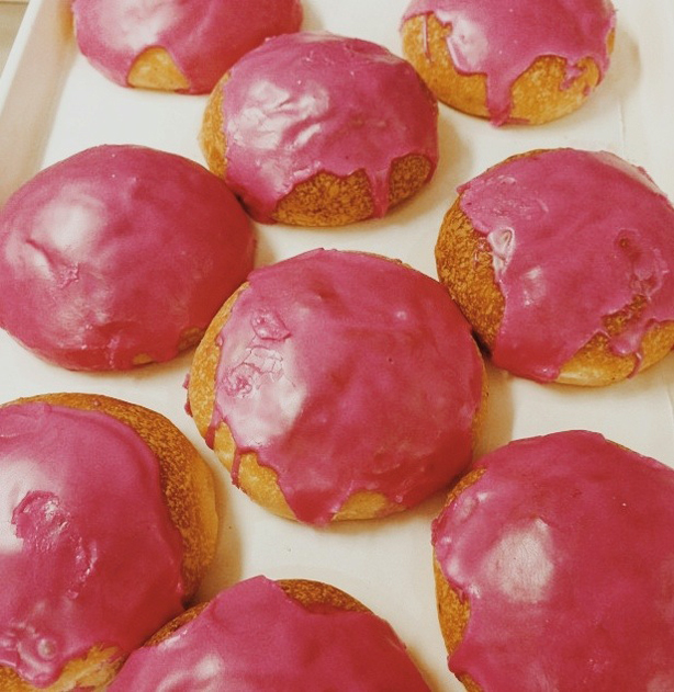 EastLAElGalloBakeryPayasos.3